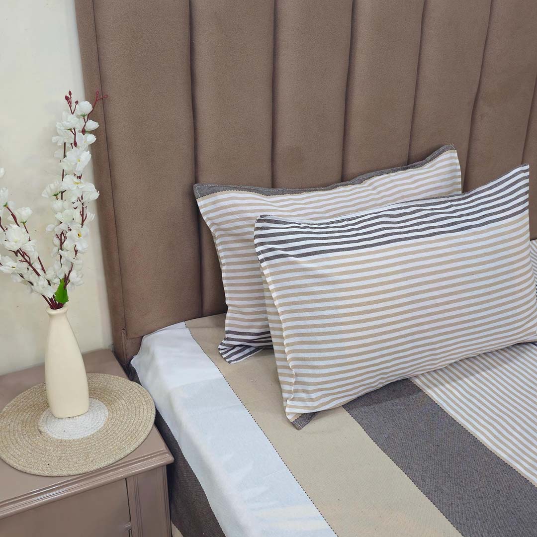 Cotton Blend (95x108 Inch) Double Size Bedsheet With 2 Pillow Cover in Beige Color Image 1