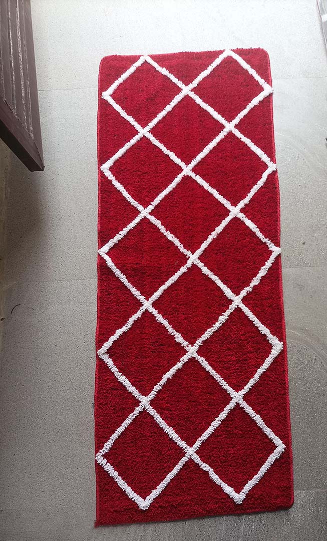 Microfiber Anti-Slip Doormat for Home & Bathroom Entrance Red Rectangular Mat (2x4 Feet) Image 3