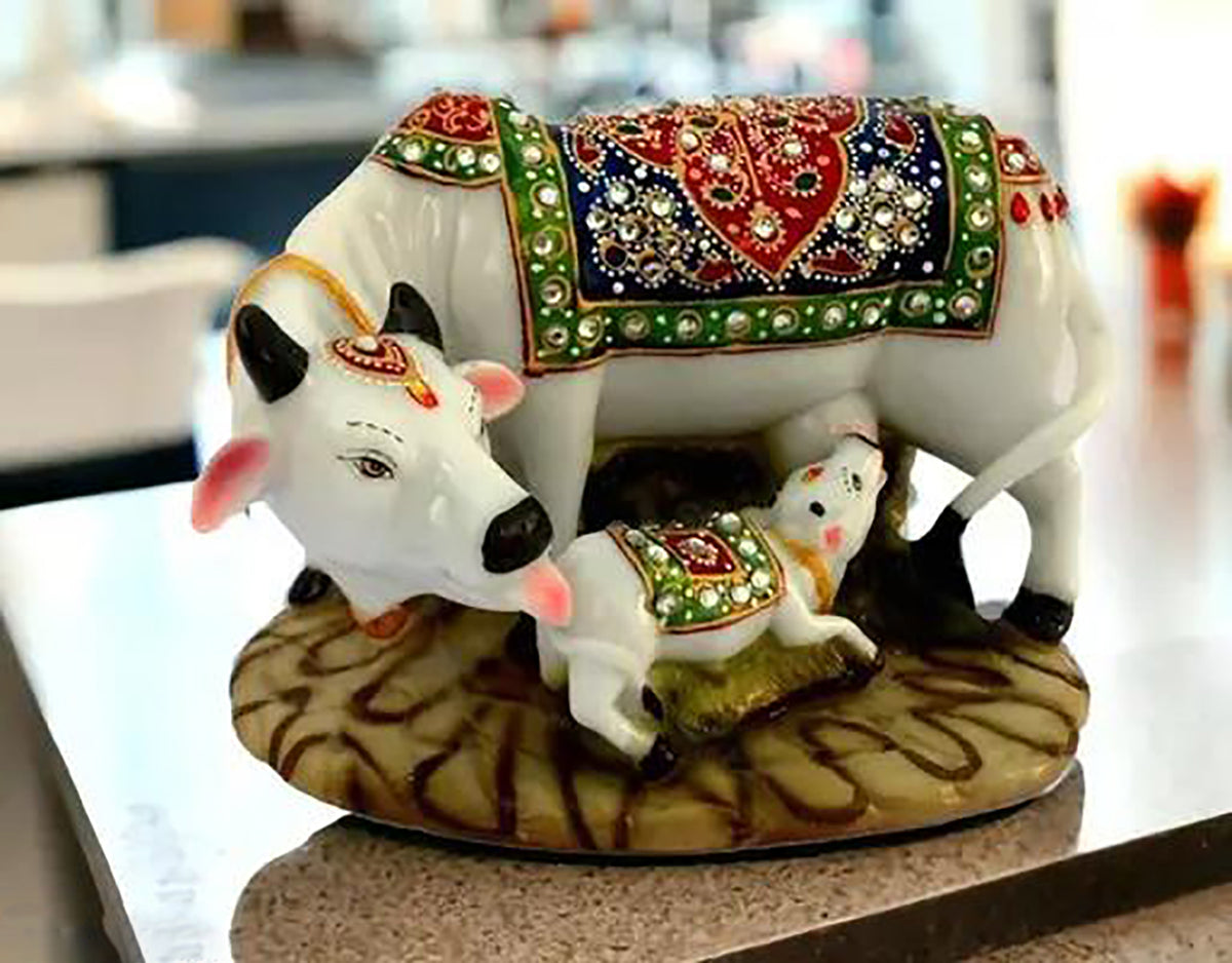 Kamdhenu Cow And Calf Showpiece Good Luck Gift Handicraft Marble Dustpolyresin Decorative Statue 5X3X3 Inch Export Quality Image 1