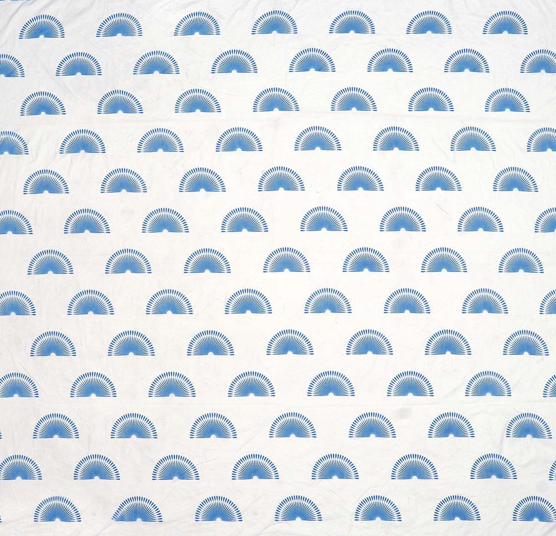 Cotton (60x90 Inch) Single Size Bedsheet With 1 Pillow Cover in White & Blue Color Image 2