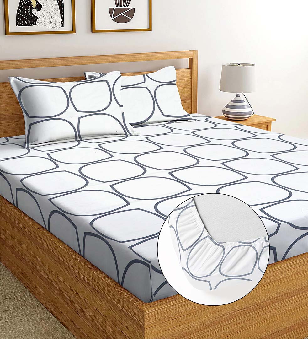 Cotton (78x72 Inch) King Size Bedsheet With 2 Pillow Cover in White Color Image 1
