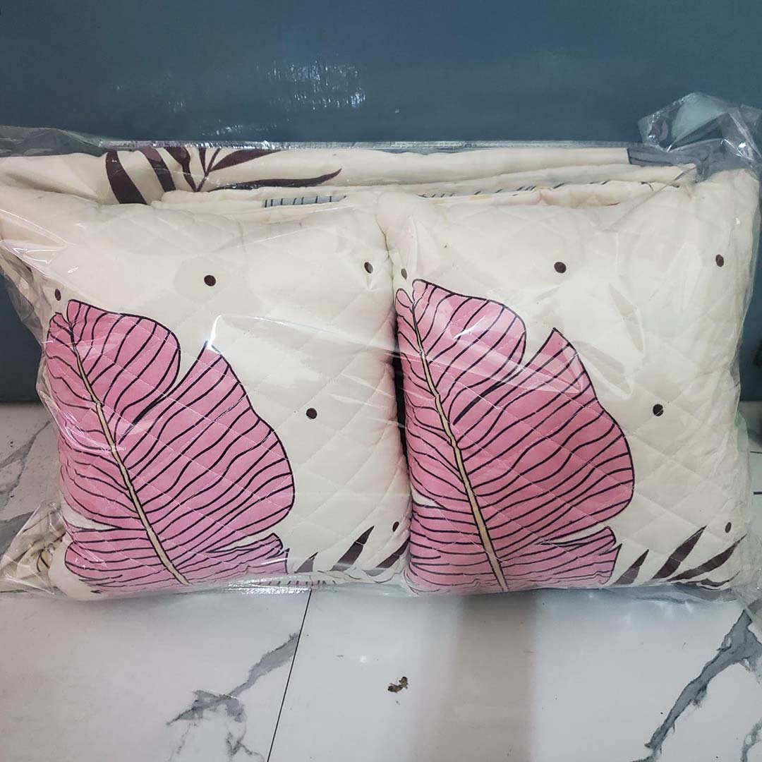 Quilted Fabric (90x90 Inch) Double Size Bedsheet With 2 Pillow Cover in Multicolor Image 4