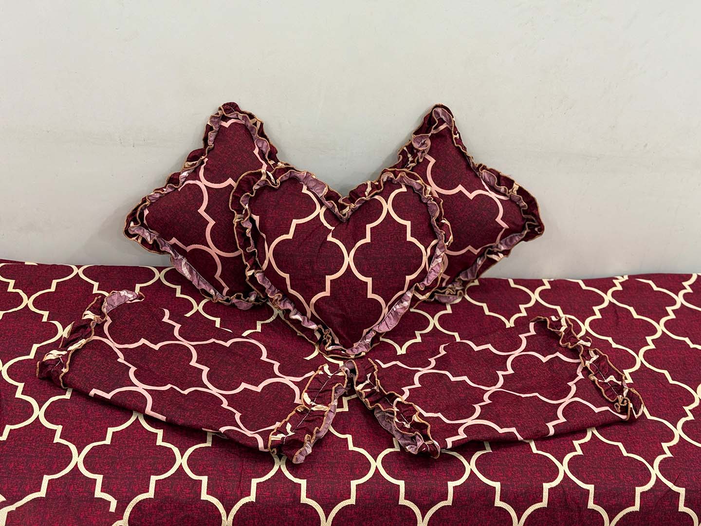 Glace Cotton (90x100 Inch) Double Size Bedsheet With 2 Pillow Cover in red Color Image 1