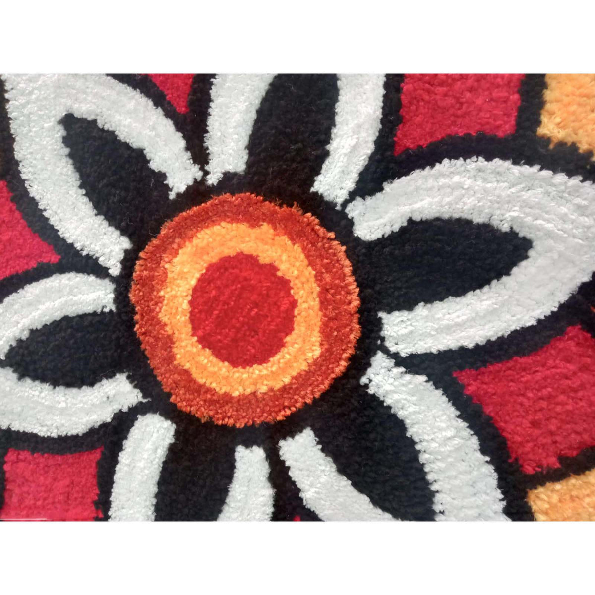 Polyester Anti-Slip Doormat for Home & Bathroom Entrance Multicolor round Mat (24 Inch) Image 3