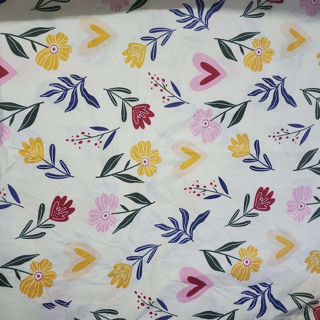 Quilted Fabric (90x100 Inch) Double Size Bedsheet With 2 Pillow Cover in Multicolor Image 2