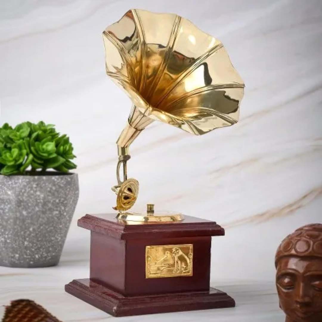 Kaper Gramophone Showpiece For Home Decor Antique Wooden Vintage Brass Showpiece Items For Living Room Kitchen Gifts Image 1