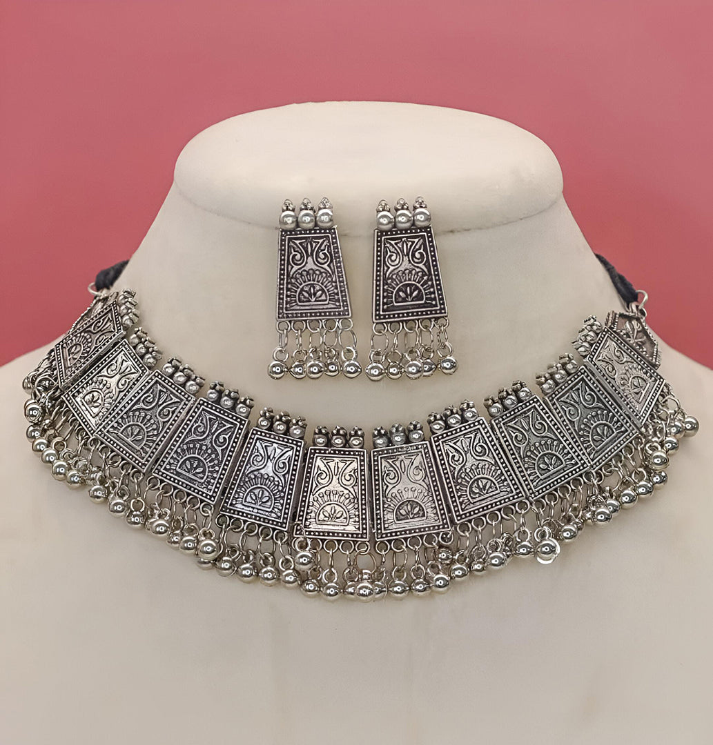 Premium Artificial Traditional Jewelry Collection: Ethnic Necklace & Earring Sets Image 2